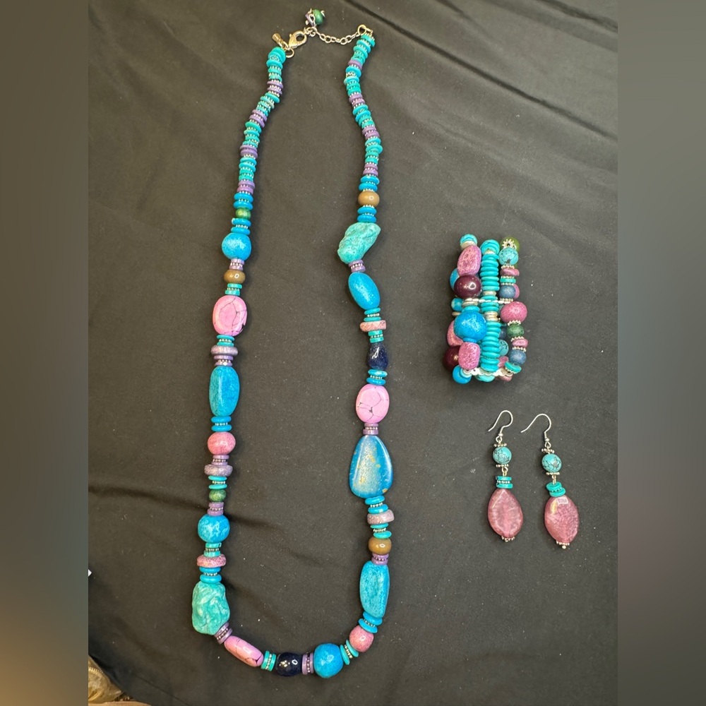 Chico’s Bundle Multi Color w/ Silver Necklace, Earrings & Bracelet Set
